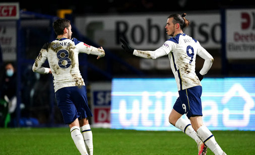 足总杯 热刺4-1大胜韦康比流浪者