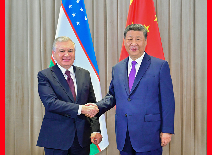 习近平会见乌兹别克斯坦总统米尔济约耶夫