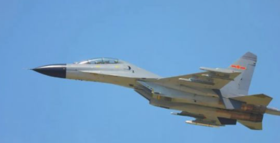 战机编队 昼夜鏖战