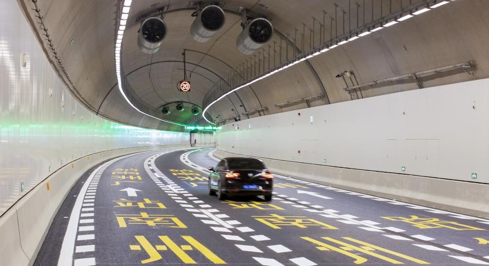 广州海珠湾隧道通车试运营