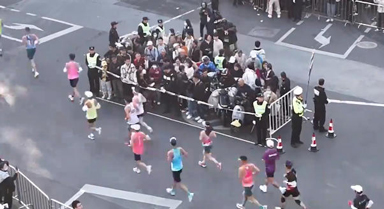 南京马拉松首次使用“岛式穿越”