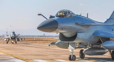 空軍航空兵某旅組織飛行訓練