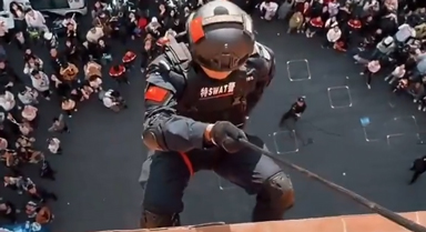 第一视角感受特警“神兵天降”