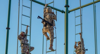 第71集团军某旅组织强化训练