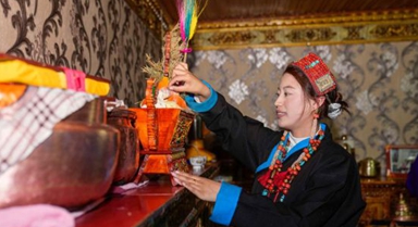 雪山下的温暖“古突”夜