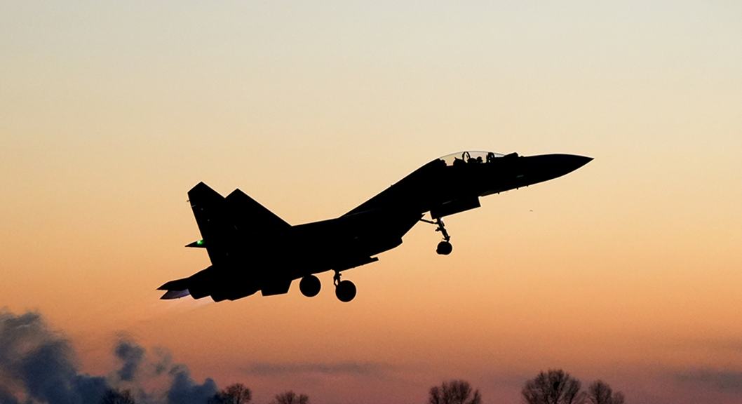 空軍航空兵某旅跨晝夜飛行訓練掠影