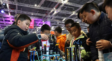 上海：假期里的机器人嘉年华