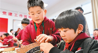 特色課程架起多元文化橋梁