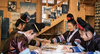 非遗织就乡村振兴锦绣路