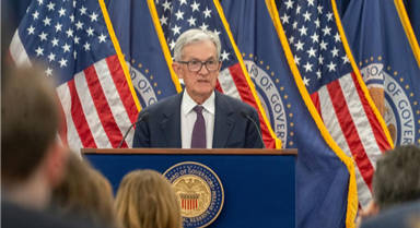 美联储宣布维持利率不变