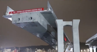 1.45万吨桥梁空中转体有多震撼
