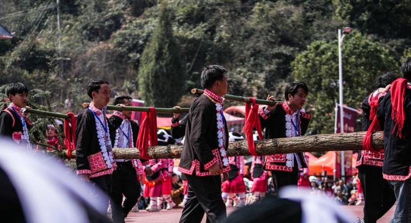 贵州六枝：欢庆苗族跳花节