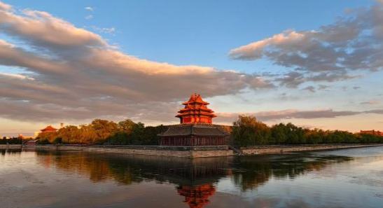 故宫角楼暮色如画