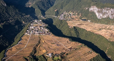 云南怒江：走进峡谷秘境丙中洛